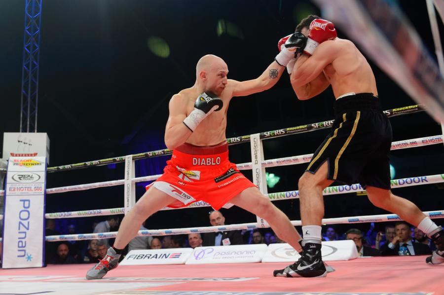 Włodarczyk pokonał Gevora w drodze po pas mistrza świata federacji IBF