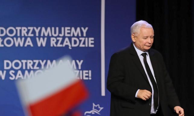Kaczyński w Nowym Sączu odpowiada na okrzyki: Zawsze cieszę się, kiedy jest nazywany dyktatorem