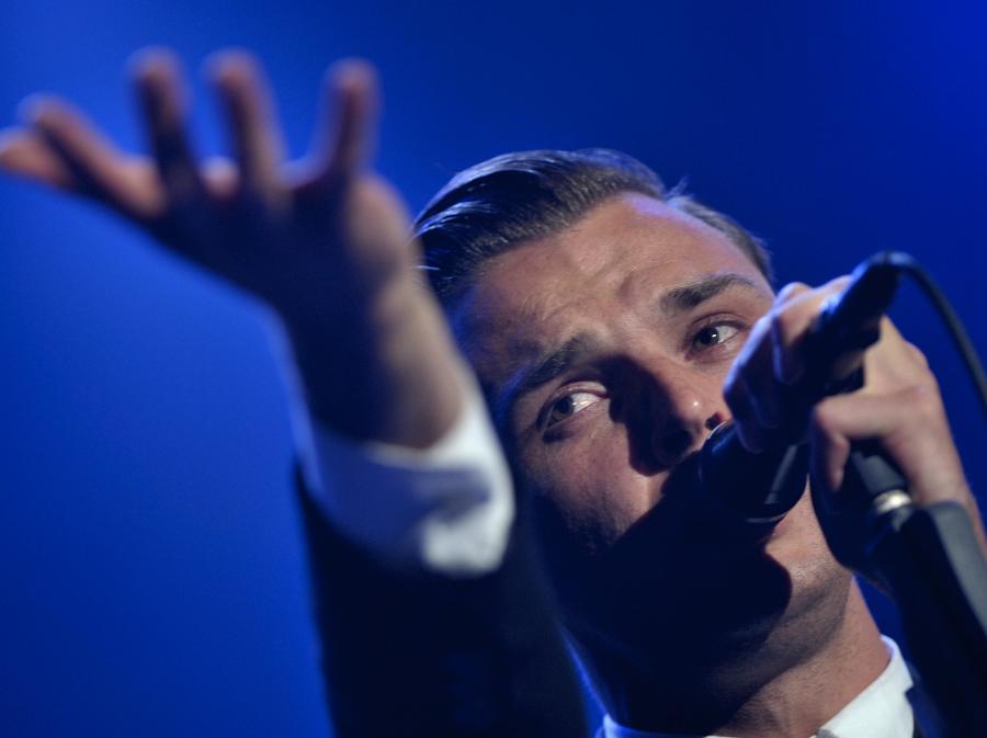 Theo Hutchcraft, wokalista brytyjskiego zespołu Hurts