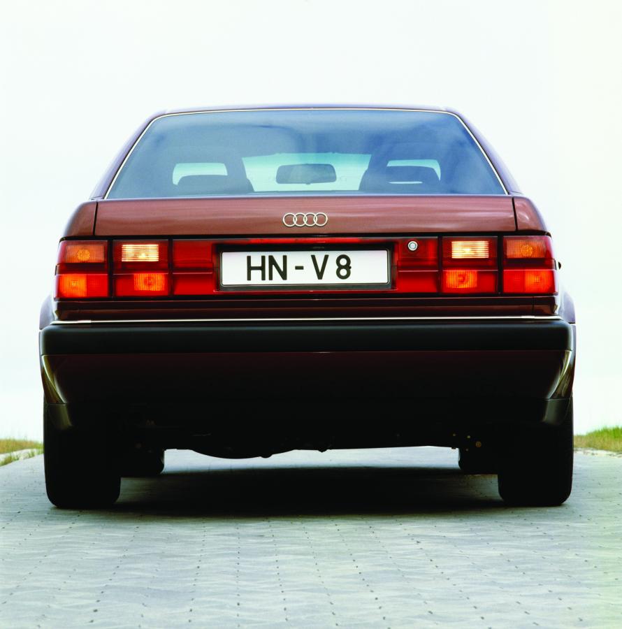 Audi V8