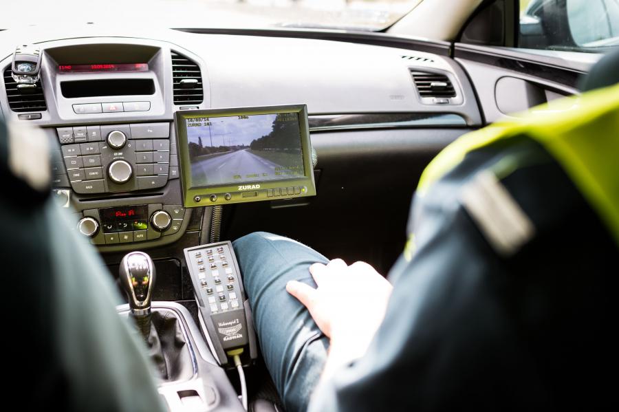 Policja przejęła radiowozy ITD