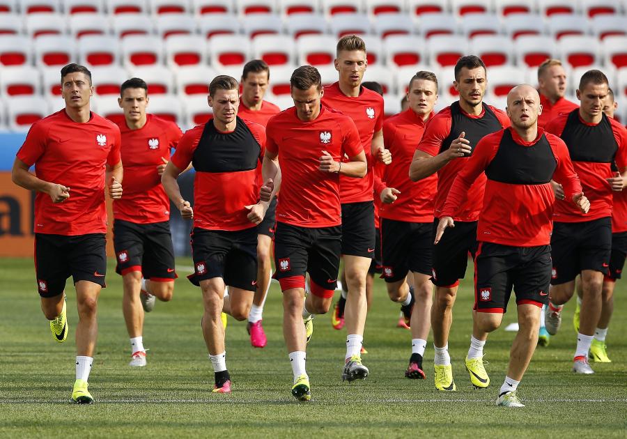 W takim składzie Polacy ruszą na Irlandię Północną. Na nich postawi Adam Nawałka
