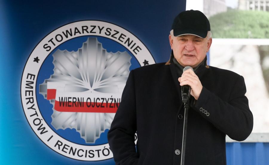 PROTEST EMERYTÓW SŁUŻB MUNDUROWYCH